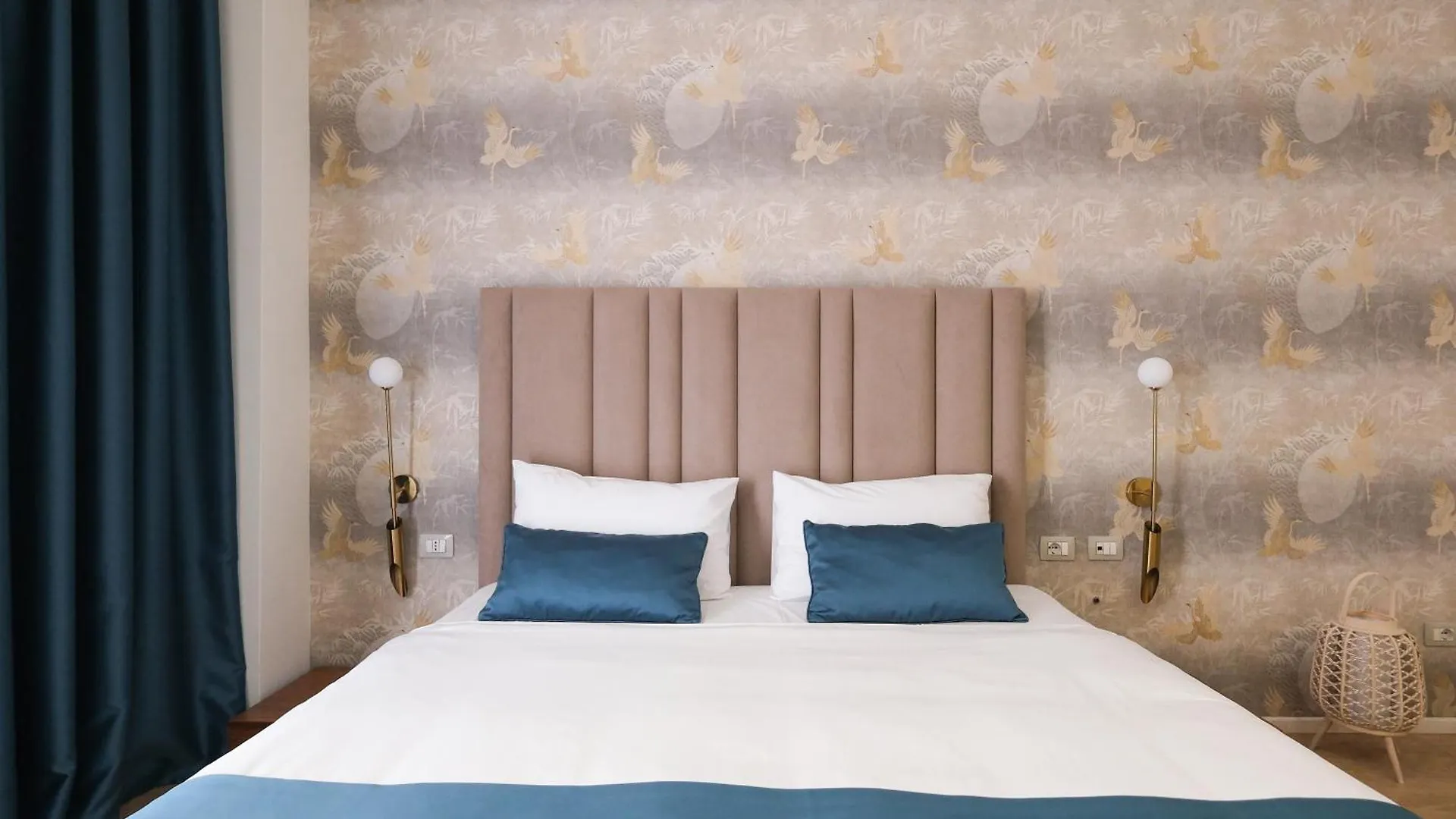 ***  Golden City Hotel , Tiran Arnavutluk