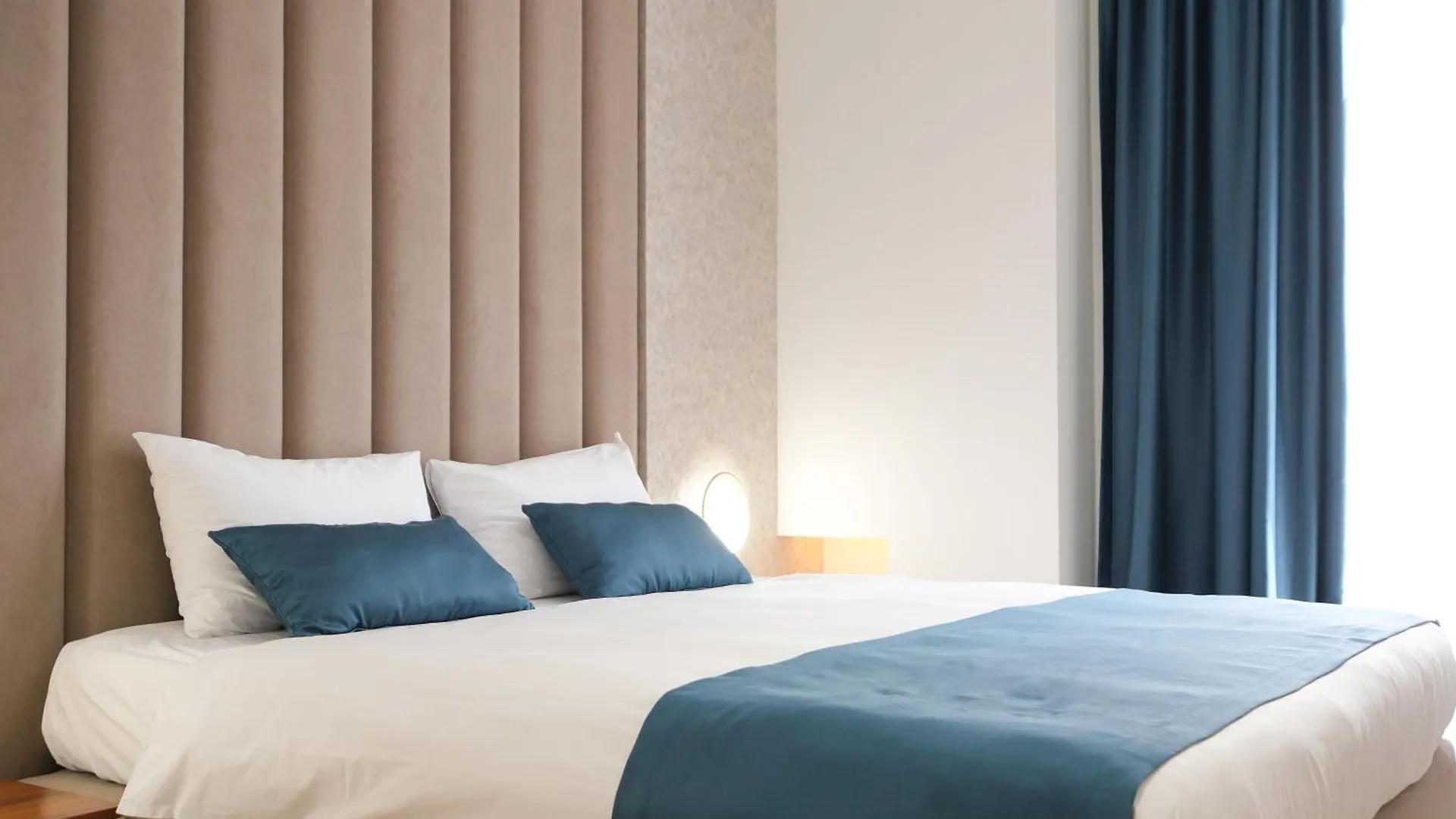 Golden City Hotel , ティラナ 3*,